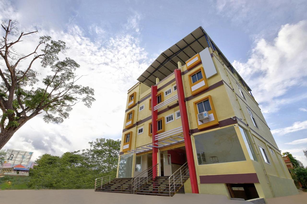 Отель Oyo 39837 Sri Anjaneya Residency Шимога Экстерьер фото