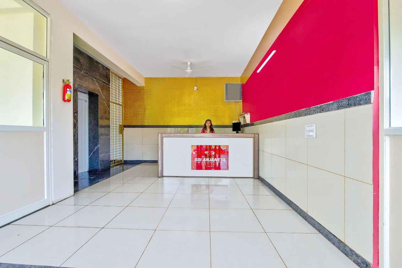 Отель Oyo 39837 Sri Anjaneya Residency Шимога Экстерьер фото