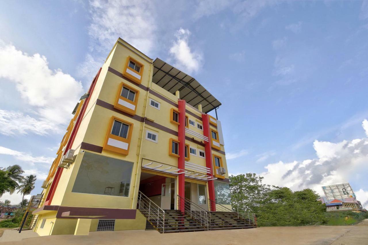 Отель Oyo 39837 Sri Anjaneya Residency Шимога Экстерьер фото